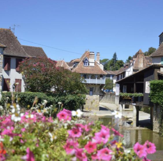 La Poterie Bed & Breakfast Carresse ภายนอก รูปภาพ