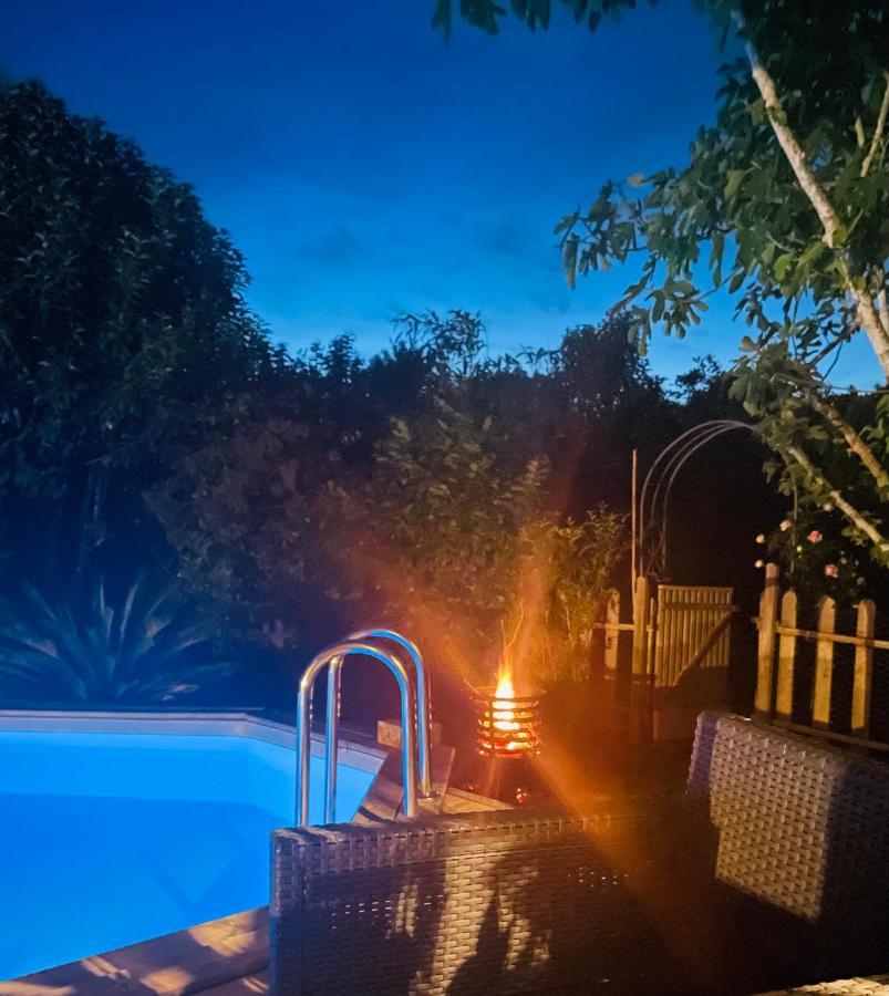 La Poterie Bed & Breakfast Carresse ภายนอก รูปภาพ