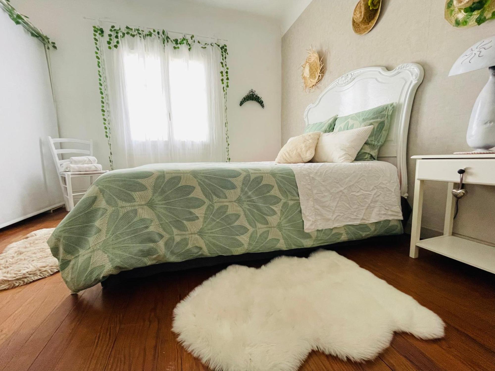 La Poterie Bed & Breakfast Carresse ภายนอก รูปภาพ